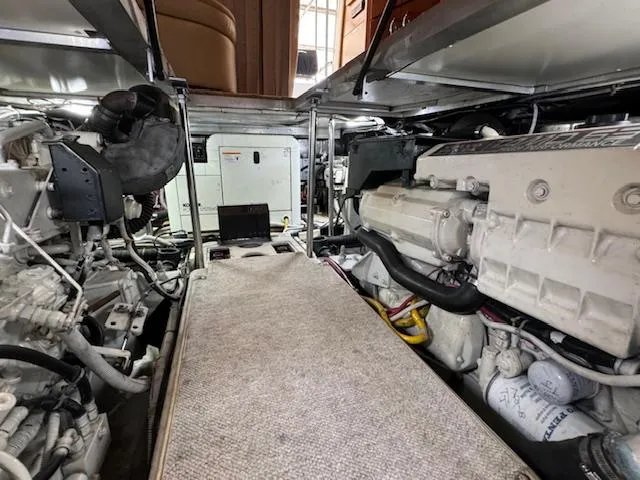 Slide: The Image of Carver 410 Sport Sedan 2003 - 97