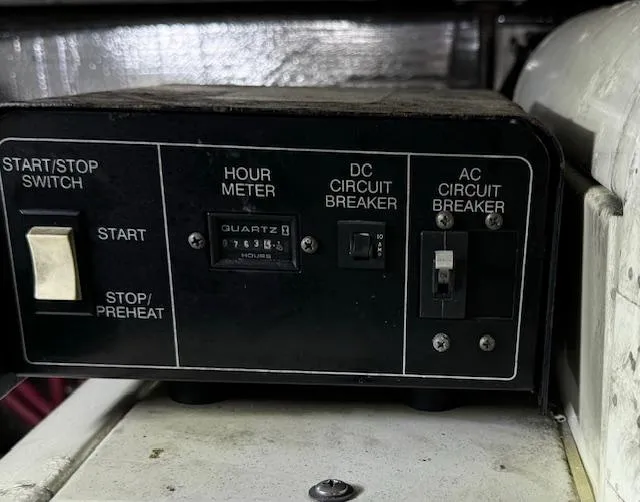 Slide: The Image of Carver 410 Sport Sedan 2003 - 99