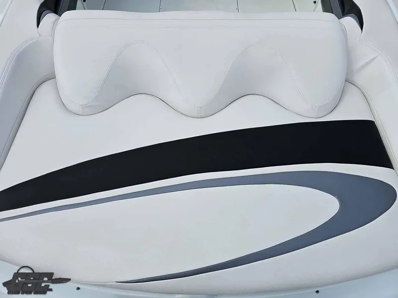 Slide: The Image of White and gray boat seat with modern design, Baja .38 Special, 2003 model. - 40