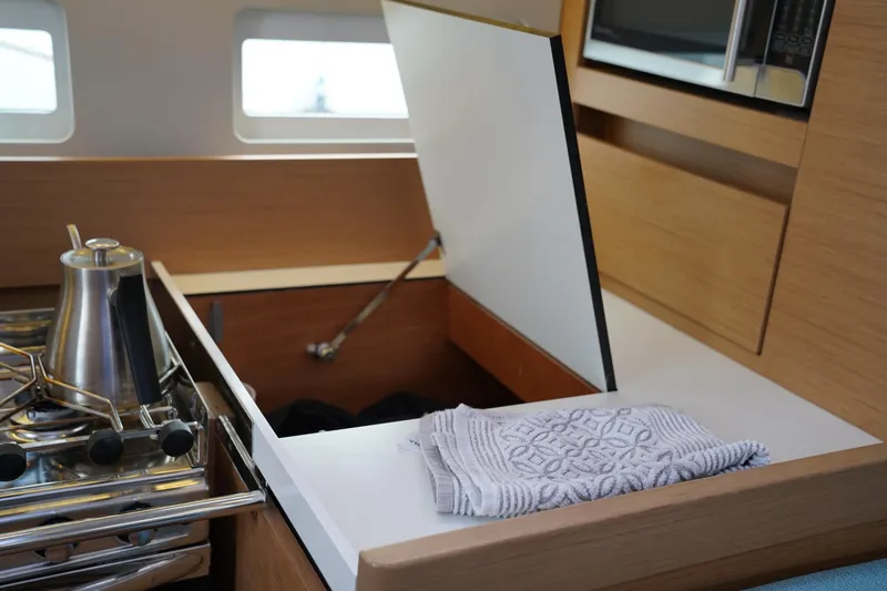 Slide: The Image of Jeanneau Sun Odyssey 410 2020 - 70