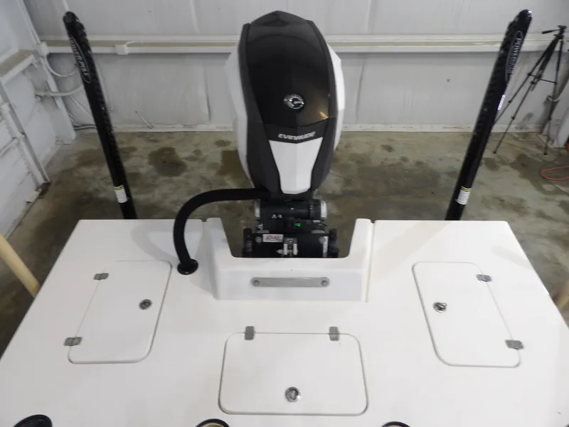 Slide: The Image of Majek 22 ILLUSION 2019 - 20