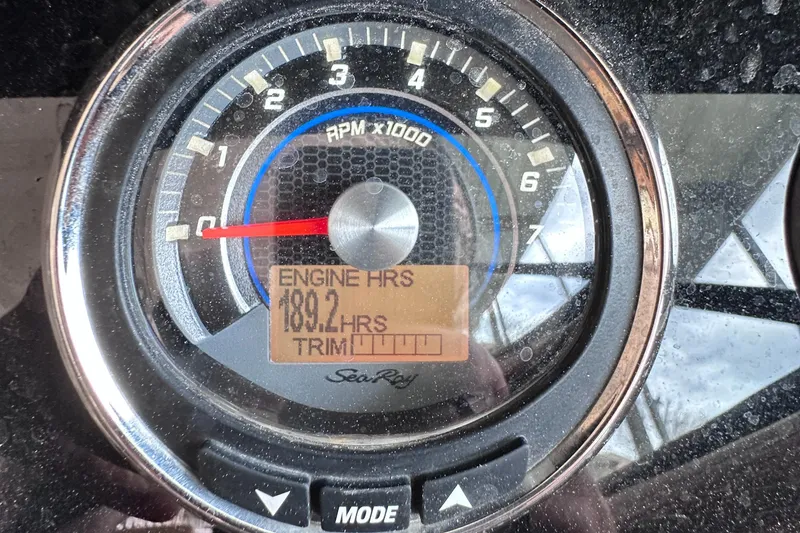 Slide: The Image of Tachometer of 2014 Sea Ray 350 SLX showing 189.2 engine hours. - 9