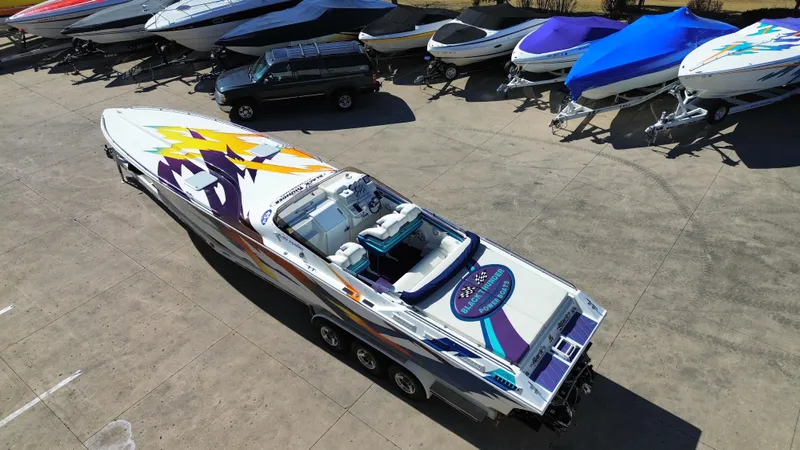 Slide: The Image of Black Thunder 43 GT Flat Deck 2001 - 106