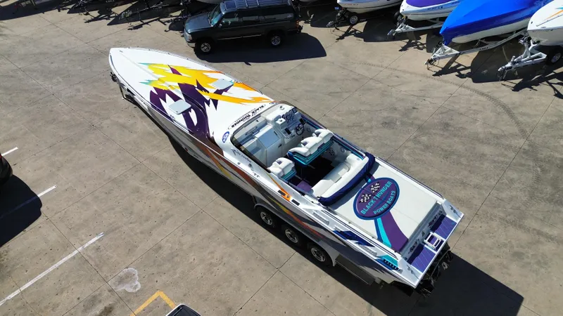 Slide: The Image of Black Thunder 43 GT Flat Deck 2001 - 108