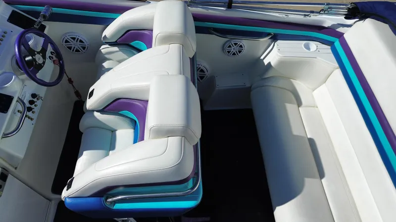 Slide: The Image of Black Thunder 43 GT Flat Deck 2001 - 111