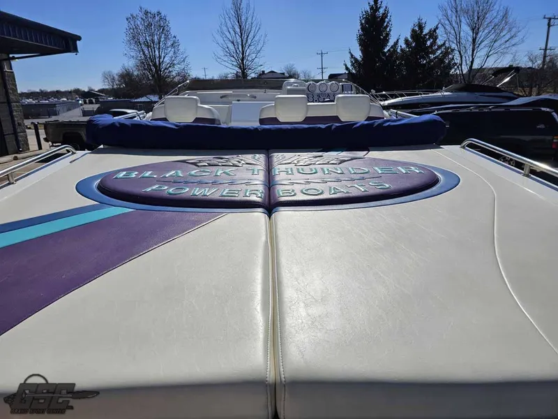 Slide: The Image of Black Thunder 43 GT Flat Deck 2001 - 51