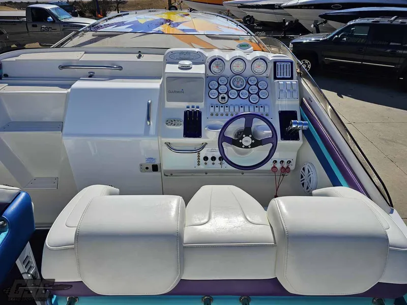 Slide: The Image of Black Thunder 43 GT Flat Deck 2001 - 63