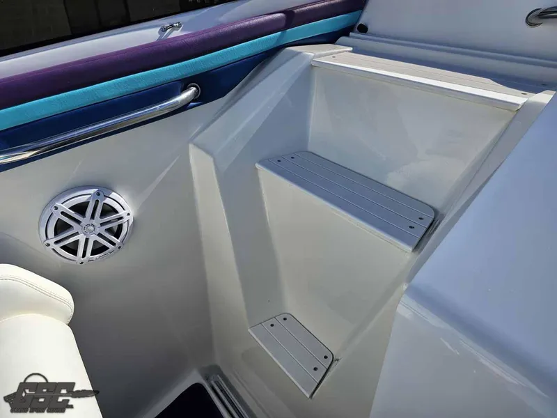 Slide: The Image of Black Thunder 43 GT Flat Deck 2001 - 77