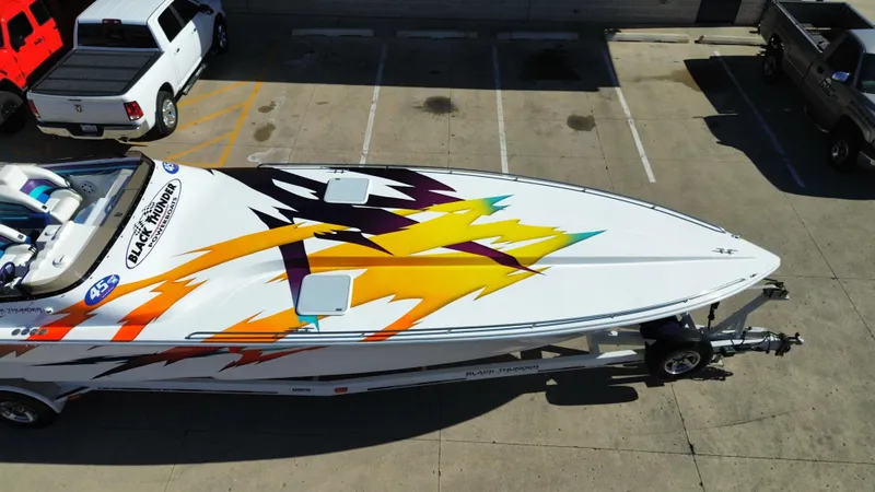 Slide: The Image of Black Thunder 43 GT Flat Deck 2001 - 99