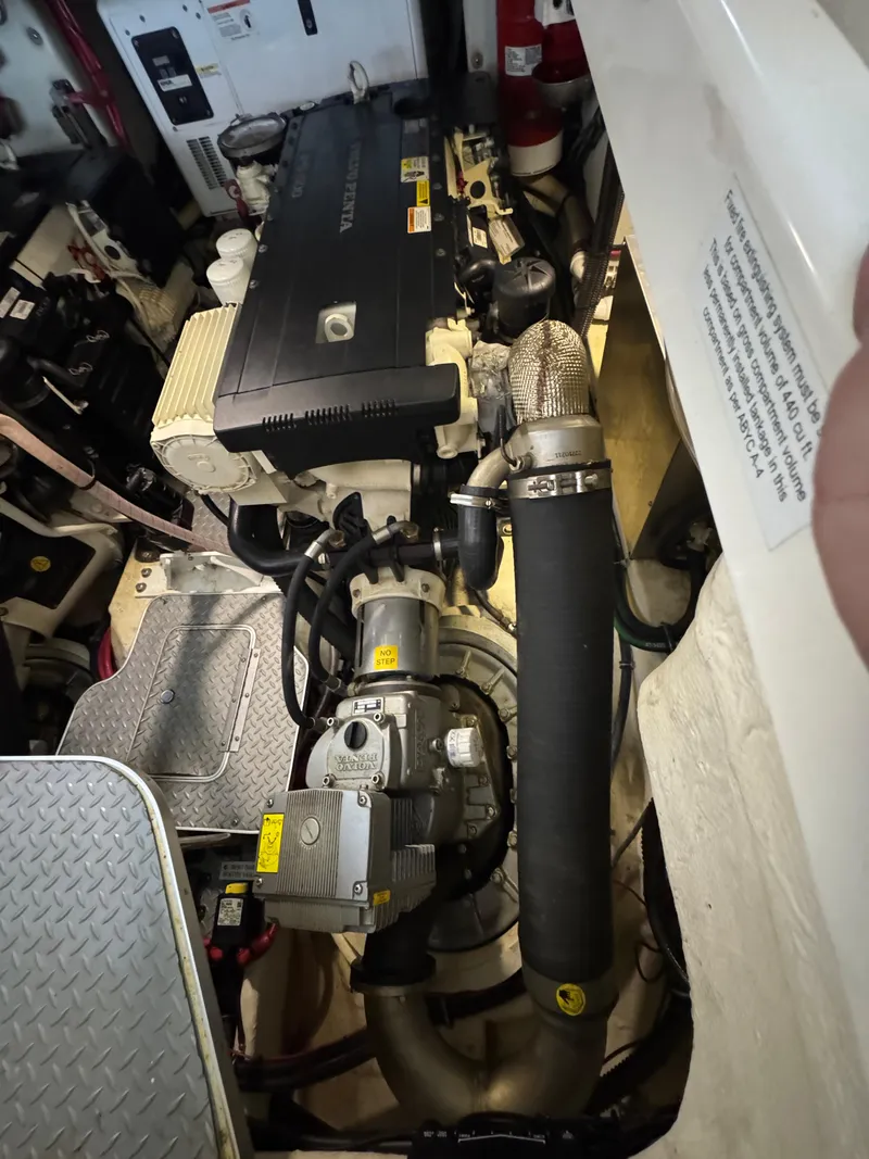 Slide: The Image of Formula 40 Performance Cruiser 2018 - 12