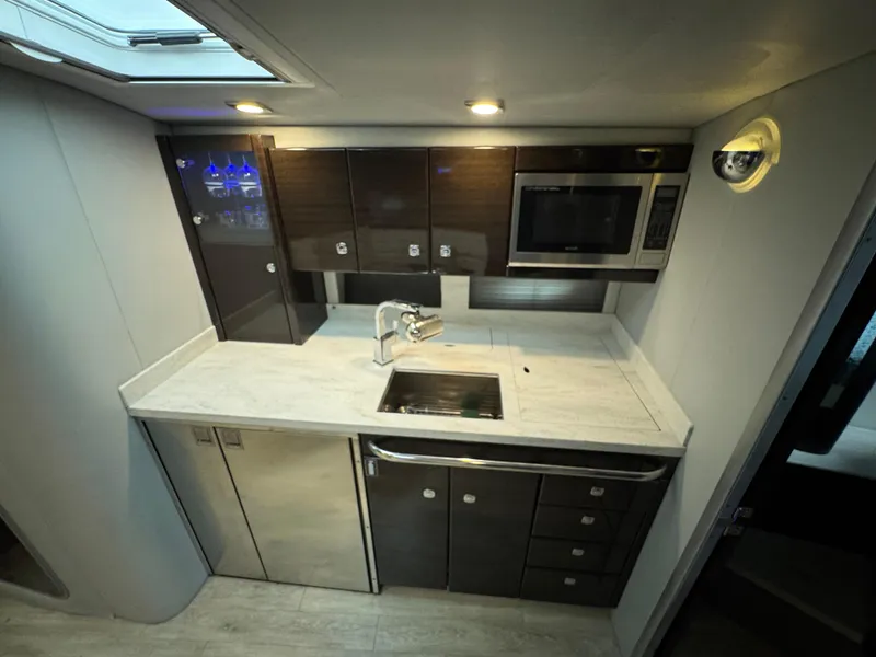 Slide: The Image of Formula 40 Performance Cruiser 2018 - 20