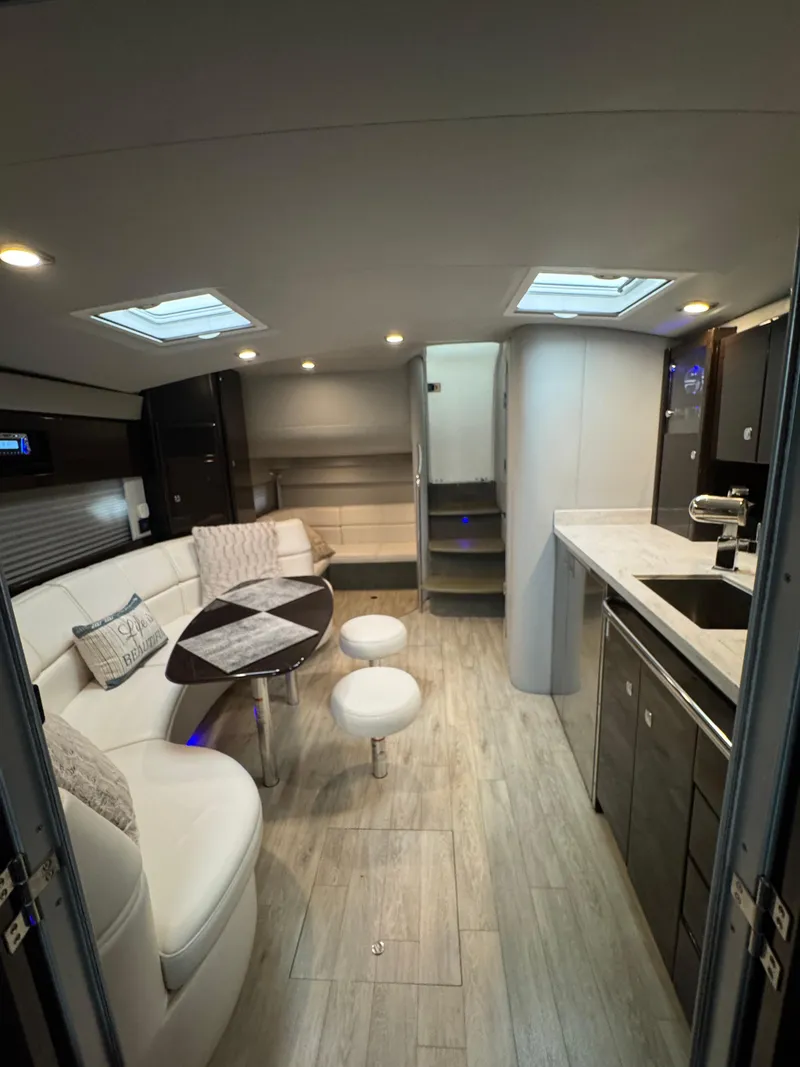 Slide: The Image of Formula 40 Performance Cruiser 2018 - 27