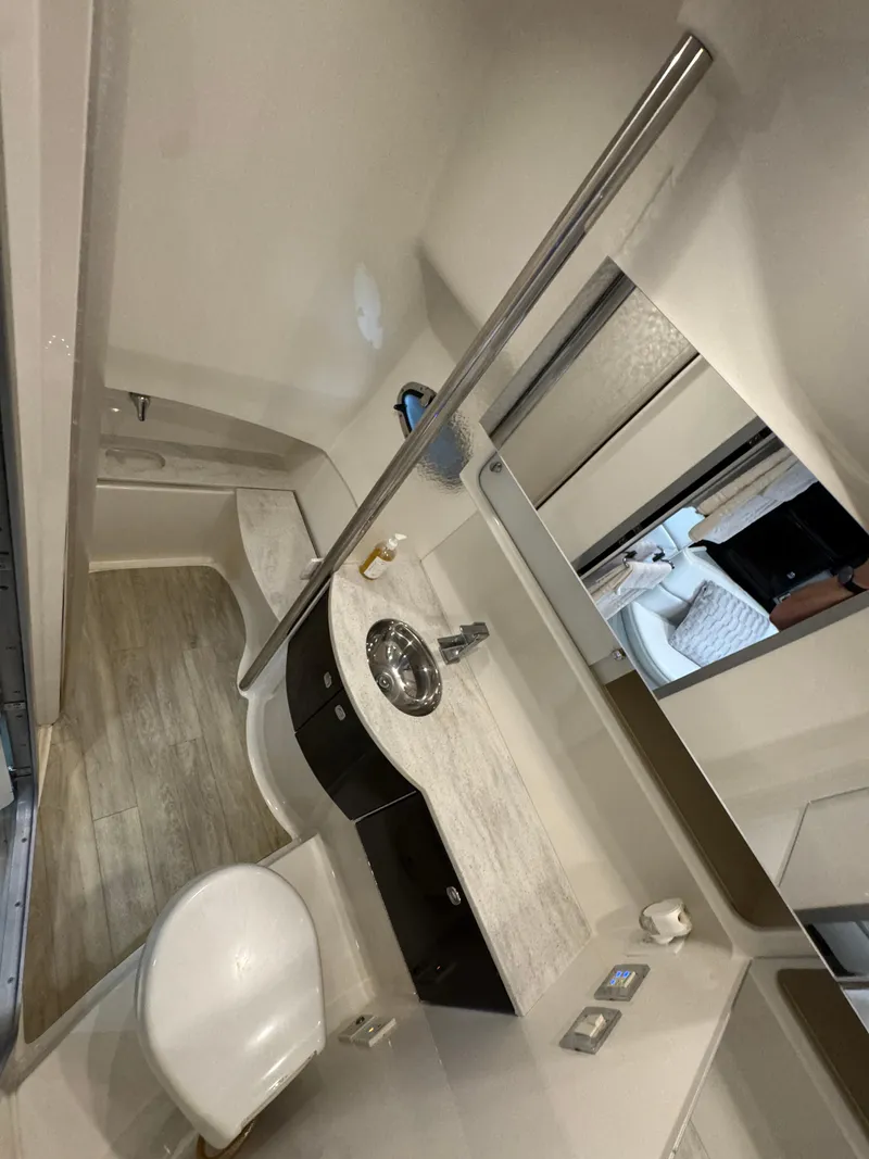 Slide: The Image of Formula 40 Performance Cruiser 2018 - 32