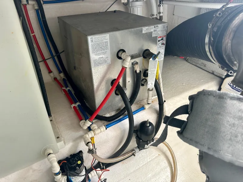 Slide: The Image of Back Cove 33 Express 2008 - 54