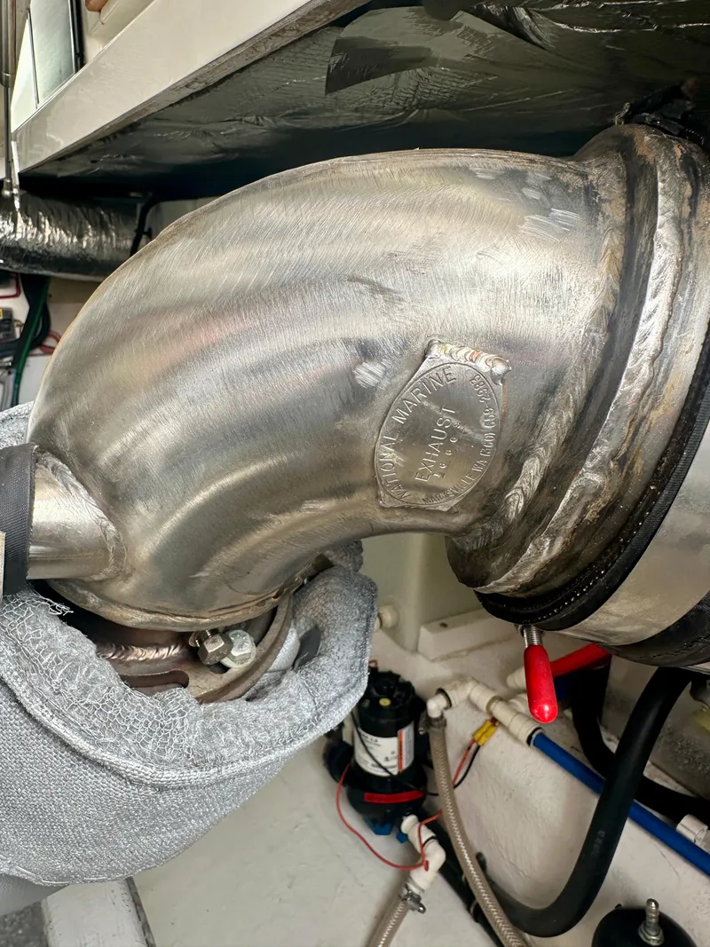 Slide: The Image of Back Cove 33 Express 2008 - 56