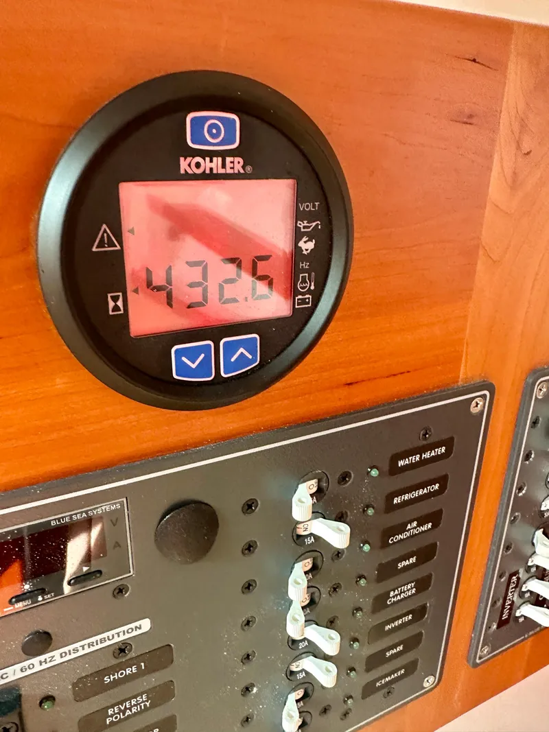 Slide: The Image of Back Cove 33 Express 2008 - 57