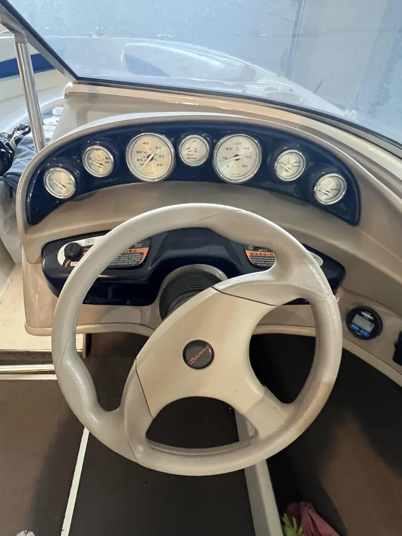 Slide: The Image of Bayliner 185 2004 - 4