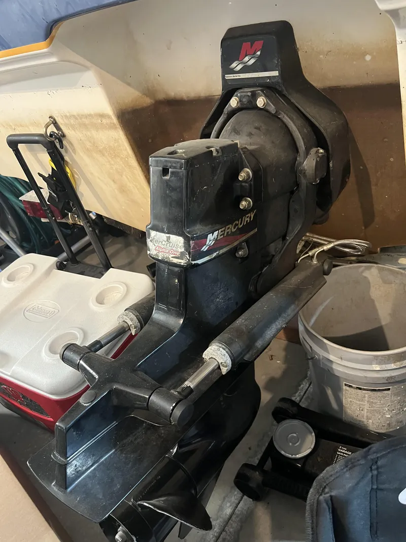 Slide: The Image of Bayliner 185 2004 - 6