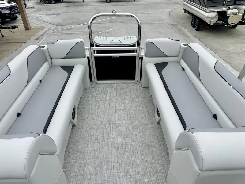 Slide: The Image of 2025 Avalon 23' Venture Quad Lounger with 150HP Mercury, featuring spacious seating and modern design. - 5