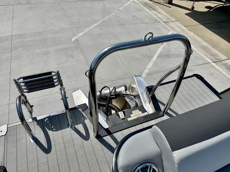 Slide: The Image of Avalon 23' Catalina Platinum Versatile Rear Lounge w/ 200HP Mercury! 2025 - 14