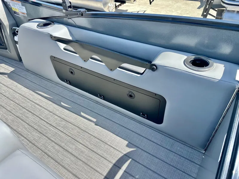 Slide: The Image of Avalon 23' Catalina Platinum Versatile Rear Lounge w/ 200HP Mercury! 2025 - 5
