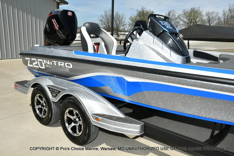 Slide: The Image of Nitro Z20 XL Garmin Pro Pack 2025 - 12