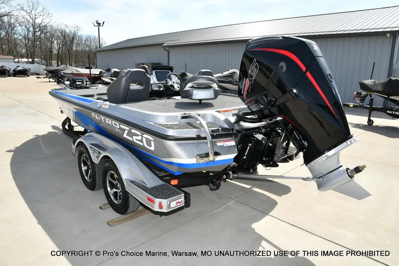 Slide: The Image of Nitro Z20 XL Garmin Pro Pack 2025 - 23