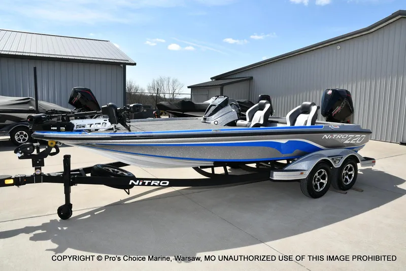 Slide: The Image of Nitro Z20 XL Garmin Pro Pack 2025 - 25