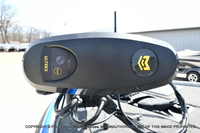 Slide: The Image of Nitro Z20 XL Garmin Pro Pack 2025 - 26