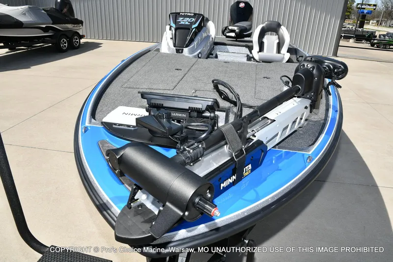 Slide: The Image of Nitro Z20 XL Garmin Pro Pack 2025 - 28