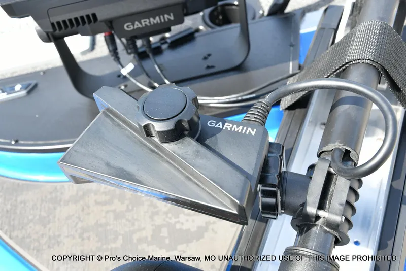 Slide: The Image of Nitro Z20 XL Garmin Pro Pack 2025 - 29