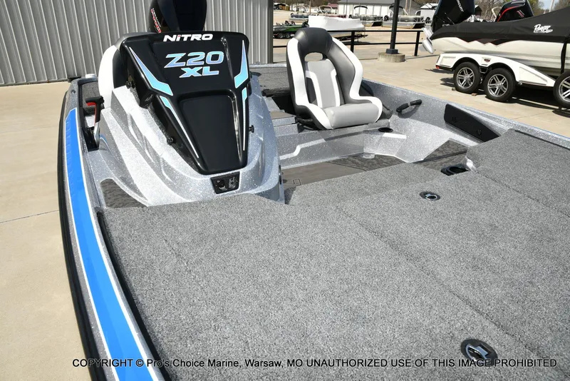 Slide: The Image of Nitro Z20 XL Garmin Pro Pack 2025 - 33