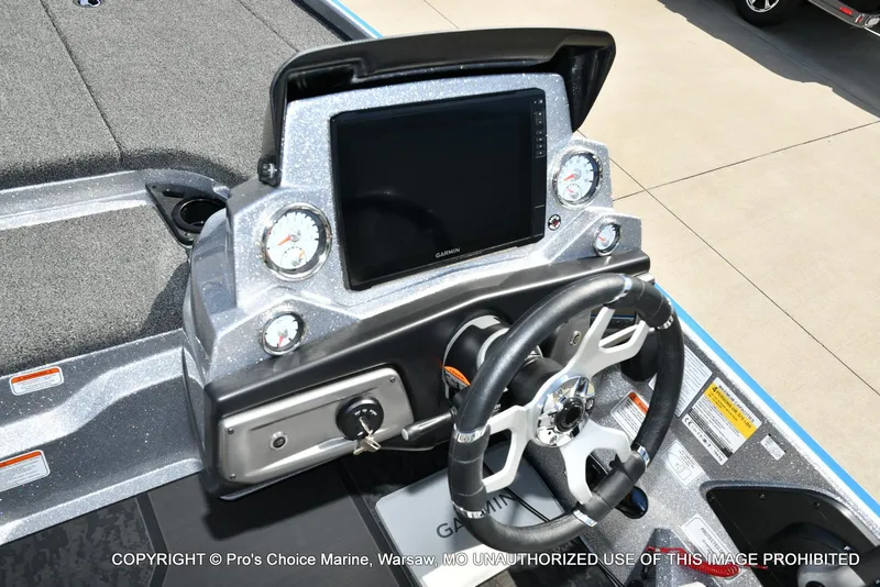 Slide: The Image of Nitro Z20 XL Garmin Pro Pack 2025 - 41