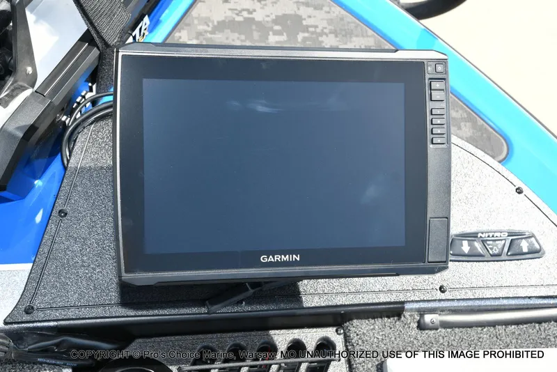 Slide: The Image of Nitro Z20 XL Garmin Pro Pack 2025 - 5