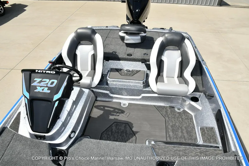 Slide: The Image of Nitro Z20 XL Garmin Pro Pack 2025 - 51