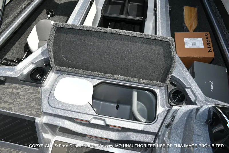 Slide: The Image of Nitro Z20 XL Garmin Pro Pack 2025 - 57