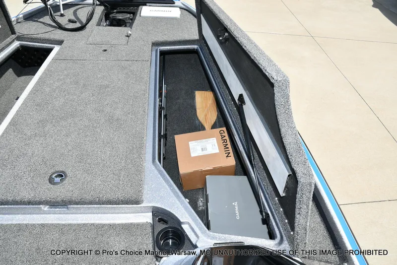 Slide: The Image of Nitro Z20 XL Garmin Pro Pack 2025 - 64