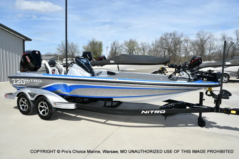 Slide: The Image of Nitro Z20 XL Garmin Pro Pack 2025 - 76