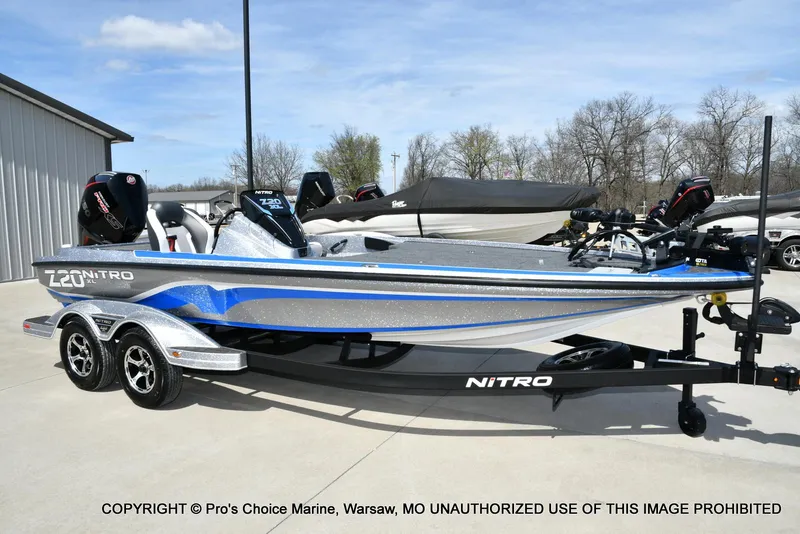 Slide: The Image of Nitro Z20 XL Garmin Pro Pack 2025 - 80