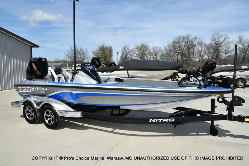 Slide: The Image of Nitro Z20 XL Garmin Pro Pack 2025 - 85