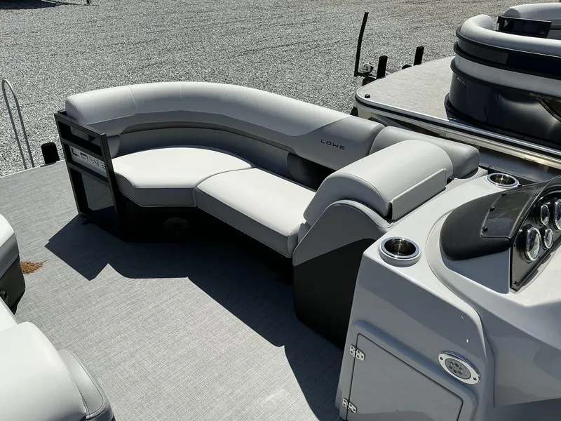 Slide: The Image of Lowe SS230 2025 - 13