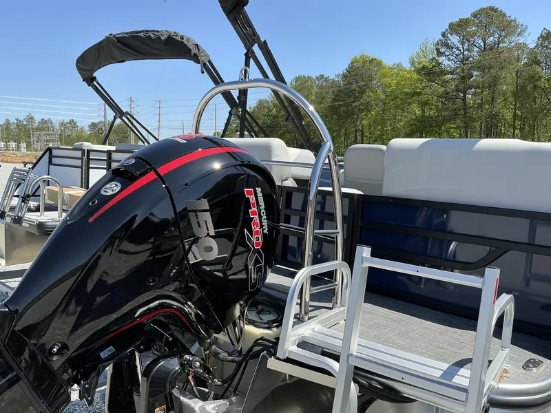 Slide: The Image of Lowe SS230 2025 - 2