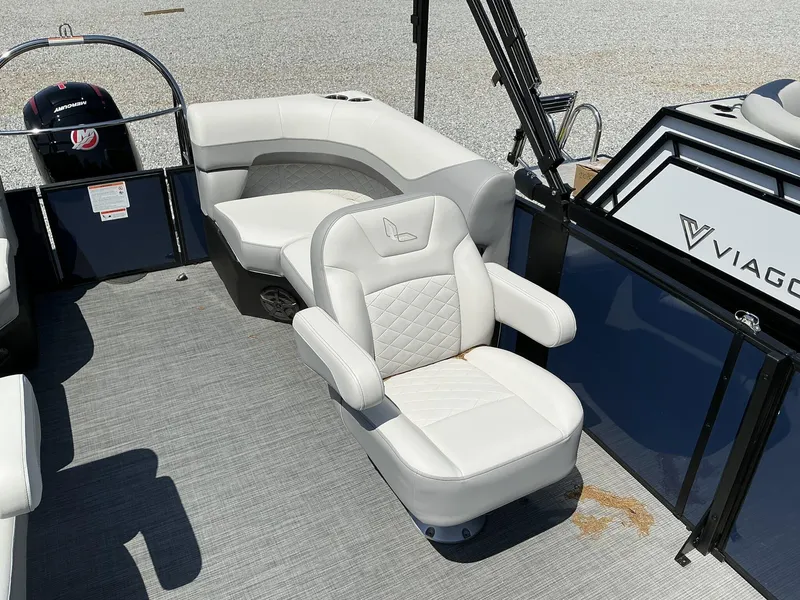 Slide: The Image of Lowe SS230 2025 - 6