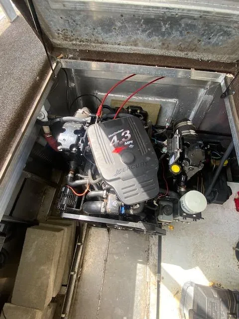Slide: The Image of Engine compartment of a 2007 Sharpe 18 x 84 Houseboat. - 30