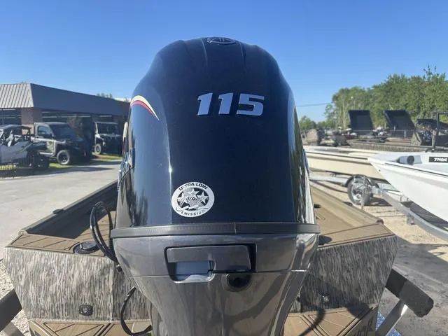 Slide: The Image of 2025 Thor LH1900 DLX Side Console boat with Baystar steering, featuring a stylish interior design. - 6