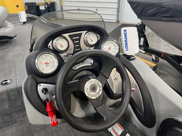 Slide: The Image of 2017 Tracker Pro Team™ 175 TXW dashboard with steering wheel and gauges. - 14