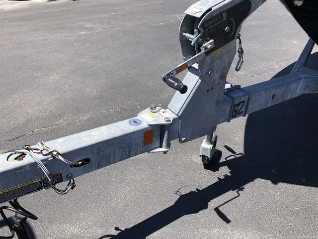 Slide: The Image of Monterey 204FSX 2016 - 11