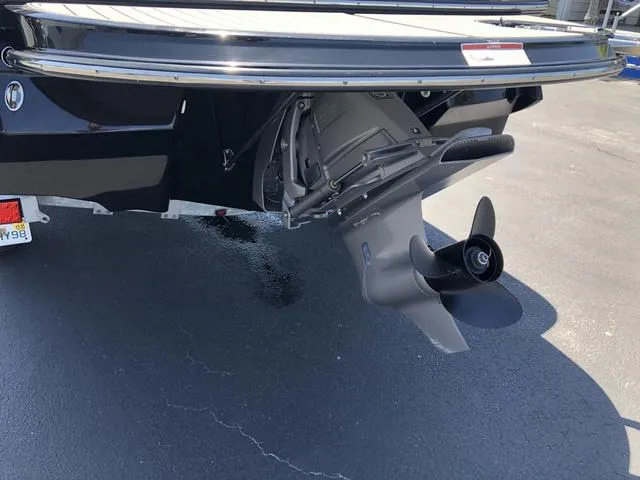 Slide: The Image of Monterey 204FSX 2016 - 26