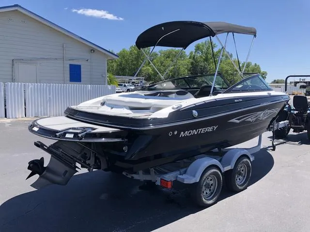 Slide: The Image of Monterey 204FSX 2016 - 6