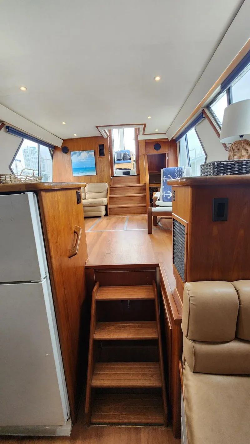 Slide: The Image of Carver 440 Aft Cabin Motor Yacht 1995 - 50